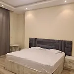 Garden 2Br In Nakhil Compound