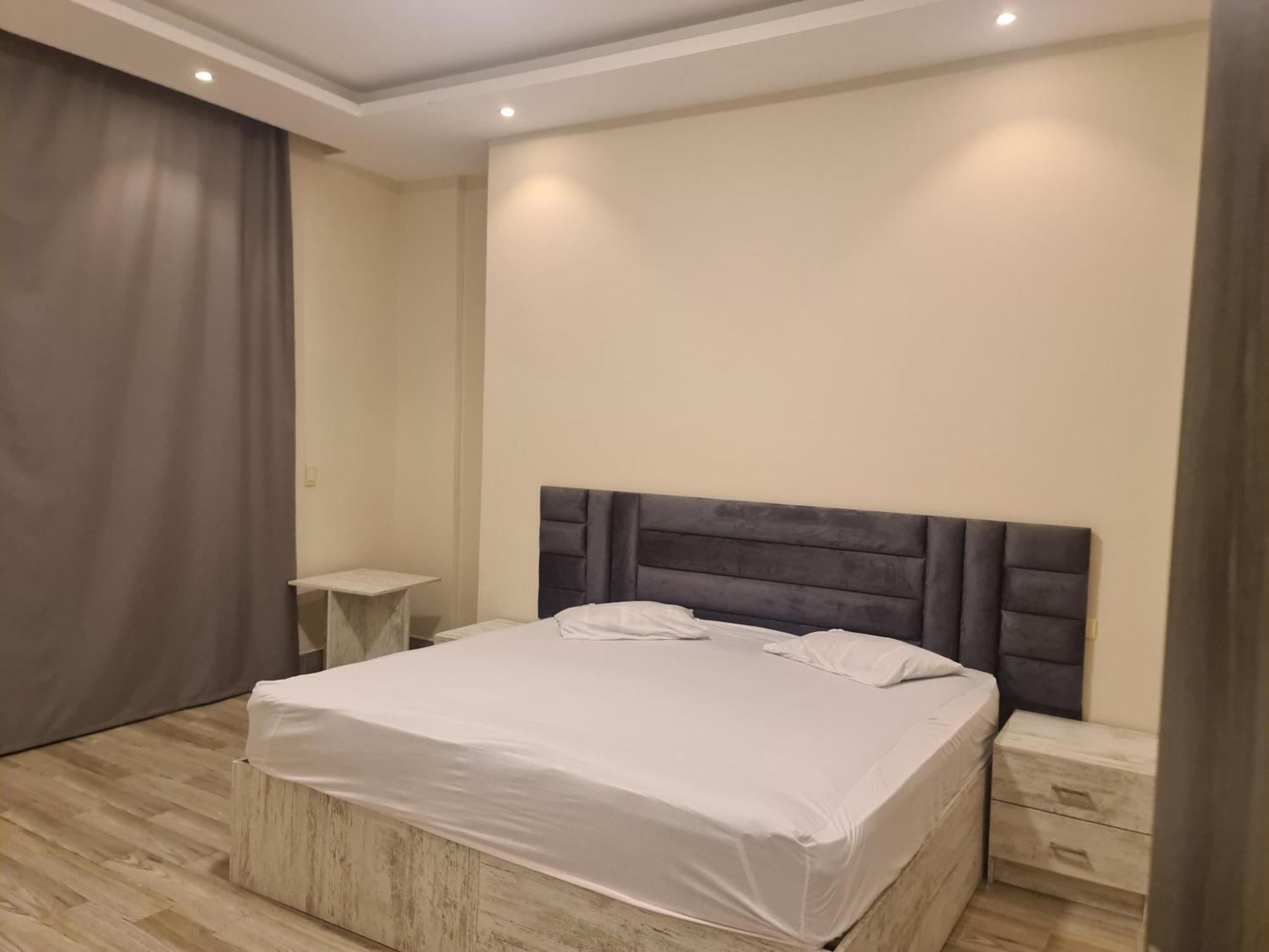 Apartment Garden 2br In Nakhil Compound