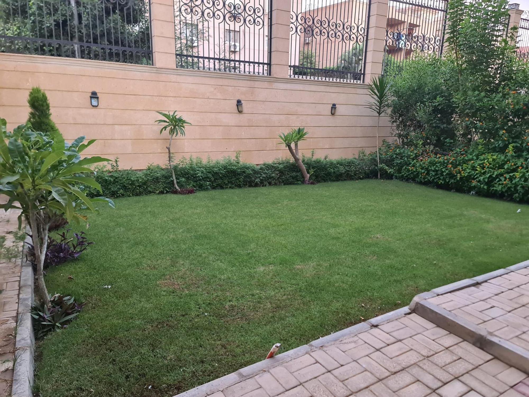 Apartment Garden 2br In Nakhil Compound